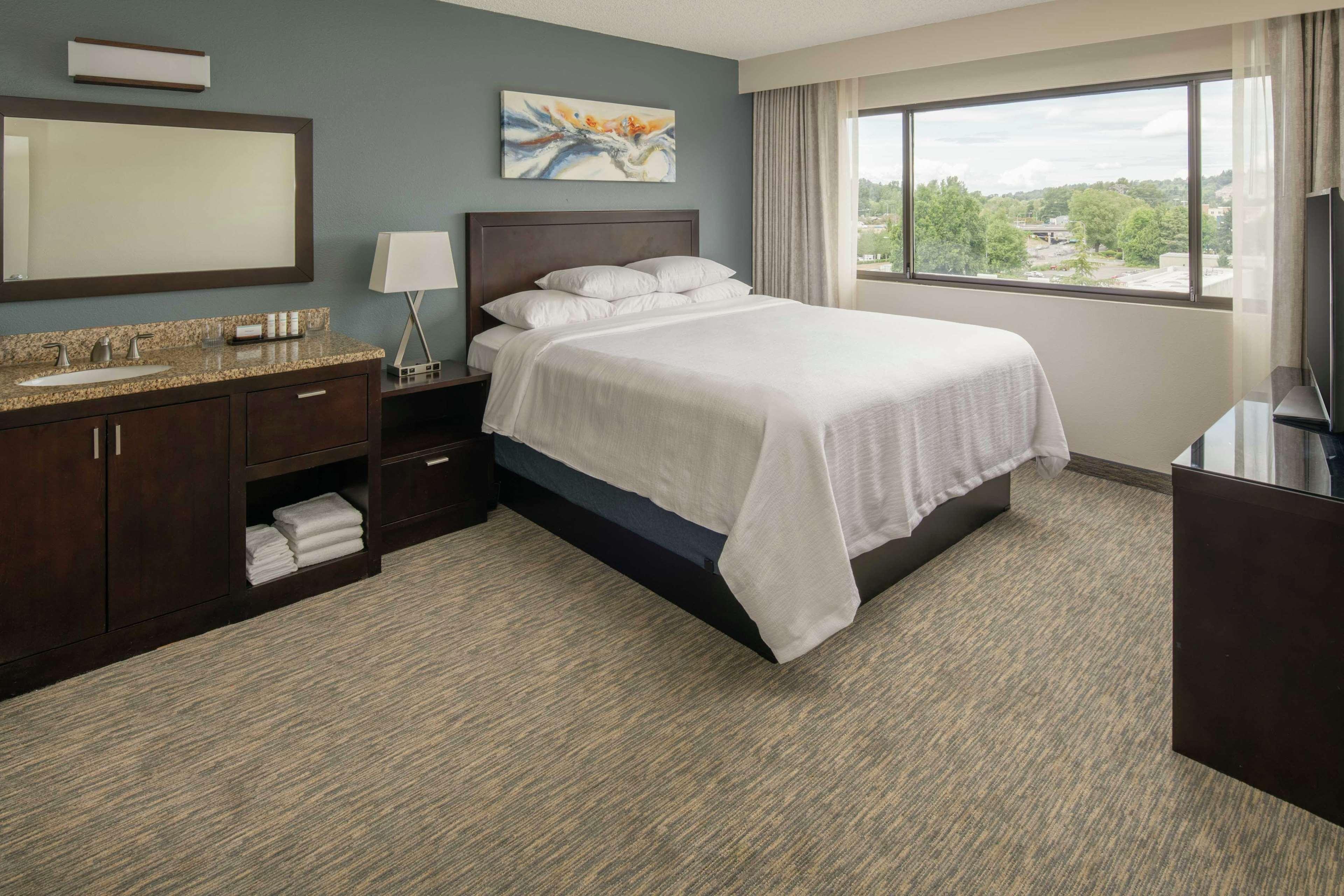 Embassy Suites By Hilton Seattle - Tacoma International Airport Tukwila Ngoại thất bức ảnh