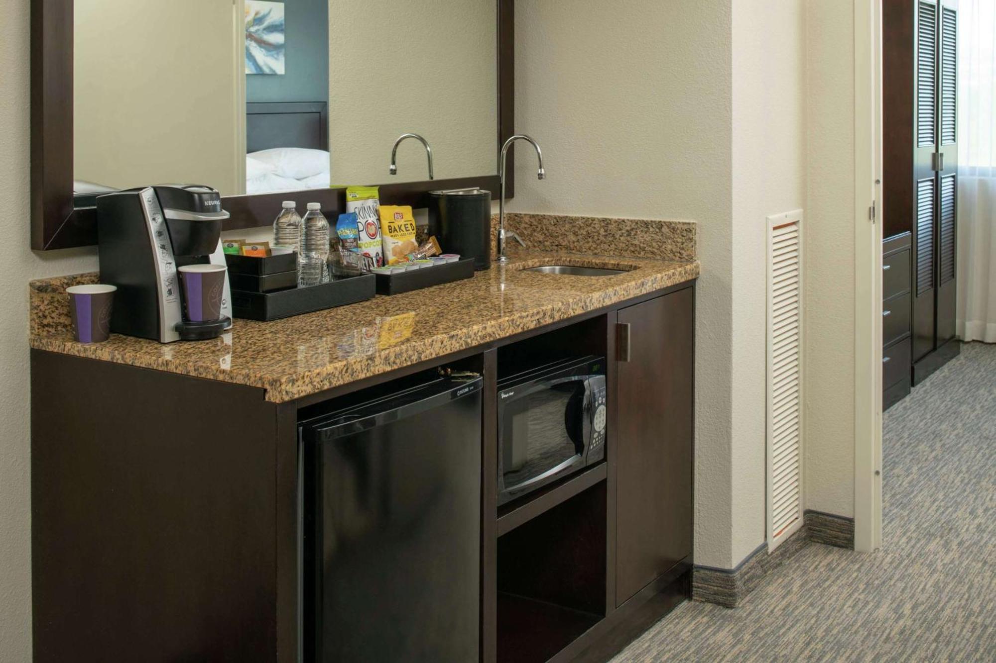 Embassy Suites By Hilton Seattle - Tacoma International Airport Tukwila Ngoại thất bức ảnh