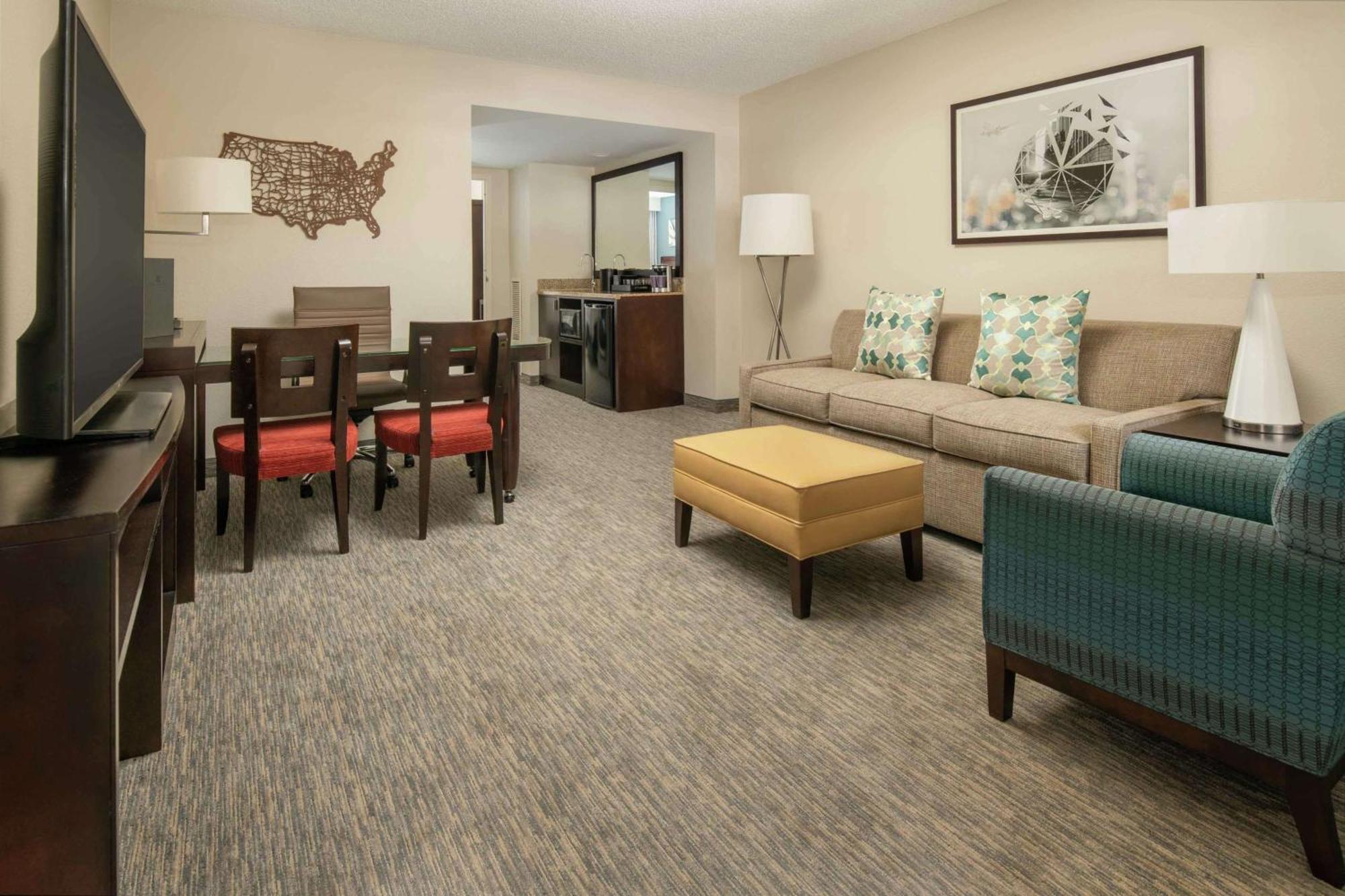 Embassy Suites By Hilton Seattle - Tacoma International Airport Tukwila Ngoại thất bức ảnh