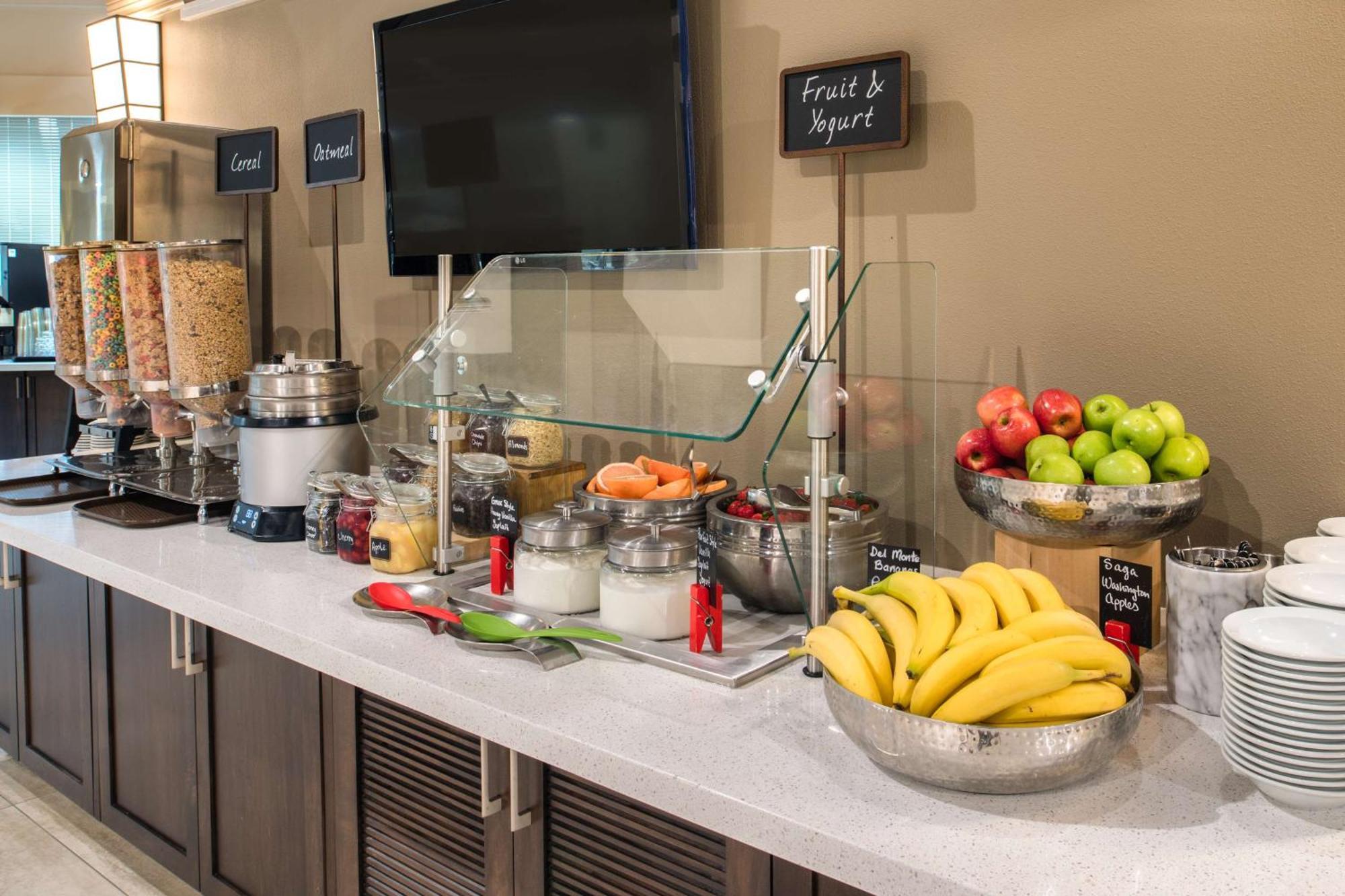 Embassy Suites By Hilton Seattle - Tacoma International Airport Tukwila Ngoại thất bức ảnh